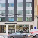 Microtel By Wyndham Long Island 3*