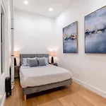 Modern With Strategic Location In Apartment