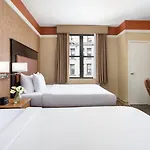 The At Fifth Avenue