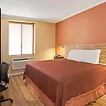 Quality Jfk Airport Rockaway Blvd Hotel