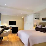 Aparthotel Lombardy New York