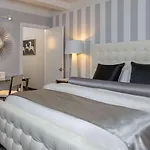 Lombardy Aparthotel