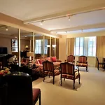 Aparthotel Lombardy New York