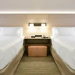 Country & By Radisson, Staten Island Hotel 3*