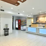 Country & By Radisson, Staten Island