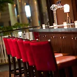 57 Hotel 4*