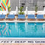 Hotel Coda Williamsburg