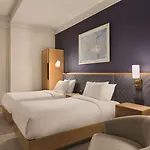 Radisson Street 4*