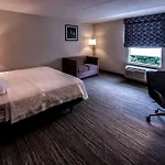 Hampton & Staten Island 3*