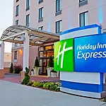 Hotel Express Brooklyn By Ihg
