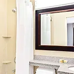 Hotel Days By Wyndham Long Island 3*