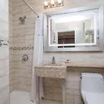 Days By Wyndham Brooklyn Crown Heights Hotel New York