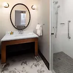 Hilton Brooklyn - Newly Renovated Hotel New York