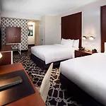 Hotel Hilton Brooklyn - Newly Renovated