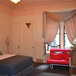 Chelsea (adults Only) Inn