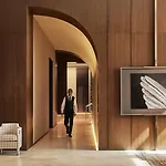 Four Seasons Downtown Hotel