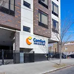 Comfort Inn & Suites Near Stadium