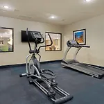 Hotel Comfort & Near Jfk Air Train 3*