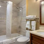 Hotel Comfort & Near Jfk Air Train