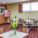 Travelodge By Wyndham Queens 3*
