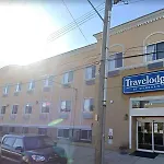 Hotel Travelodge By Wyndham Queens 3*