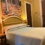 Apartment Brownstone Loft 30 Day Bookings *