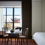 Nine Orchard Hotel