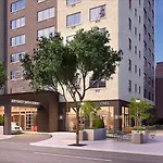 Murray Hill Residence