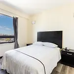 Astoria Laguardia Hotel 3*
