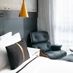 42 Williamsburg Hotel 4*