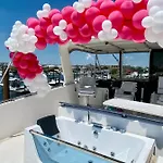 Oceanfront 3-decks @ Yacht