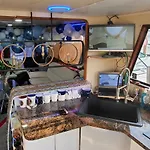 Botel Oceanfront 3-decks @ Yacht New York