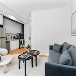 Luxe Studio Apt With Charming Juliet Balcony