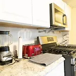 Cozy Shack 1 Bedroom Studio With Sofa And Full Kitchen In Elmhurst Ny Apartment New York
