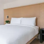Arlo Soho 4*