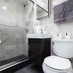 69-3c Stylish Lower East East 1br Brand New