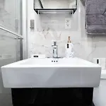 Apartment 69-3c Stylish Lower East East 1br Brand New