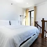 809-6b 2br Duplex Breathtaking Views Beauty New York