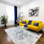 69-2D Stylish Lower East Side 1Br Apt Brand New