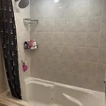 Mill Basin Cozy Homestay New York
