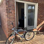 Mill Basin Cozy Homestay