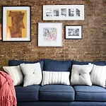 26-3B 1Br Prime Gramercy Wd In Unit Courtyard