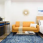 1597-5 New Studio Prime Ues W D In Unit