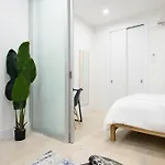 Apartment 78-2b New Furnished 1br Wd Walk To Park *