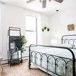 139-2w Prime West Village Furnished 2br Value New York