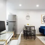 350-2A Prime Gramercy Newly Renovated 1Br Sleeps 4