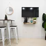 Apartment 78-2b New Furnished 1br Wd Walk To Park New York