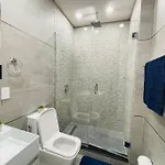 Apartment 78-3a Luxury Brand New Modern 1br W&d *