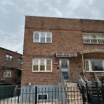 Apartment Cozy Shack 1 Bedroom Studio With Sofa And Full Kitchen In Elmhurst Ny New York