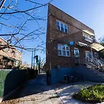 Cozy Shack 1 Bedroom Studio With Sofa And Full Kitchen In Elmhurst Ny Apartment New York